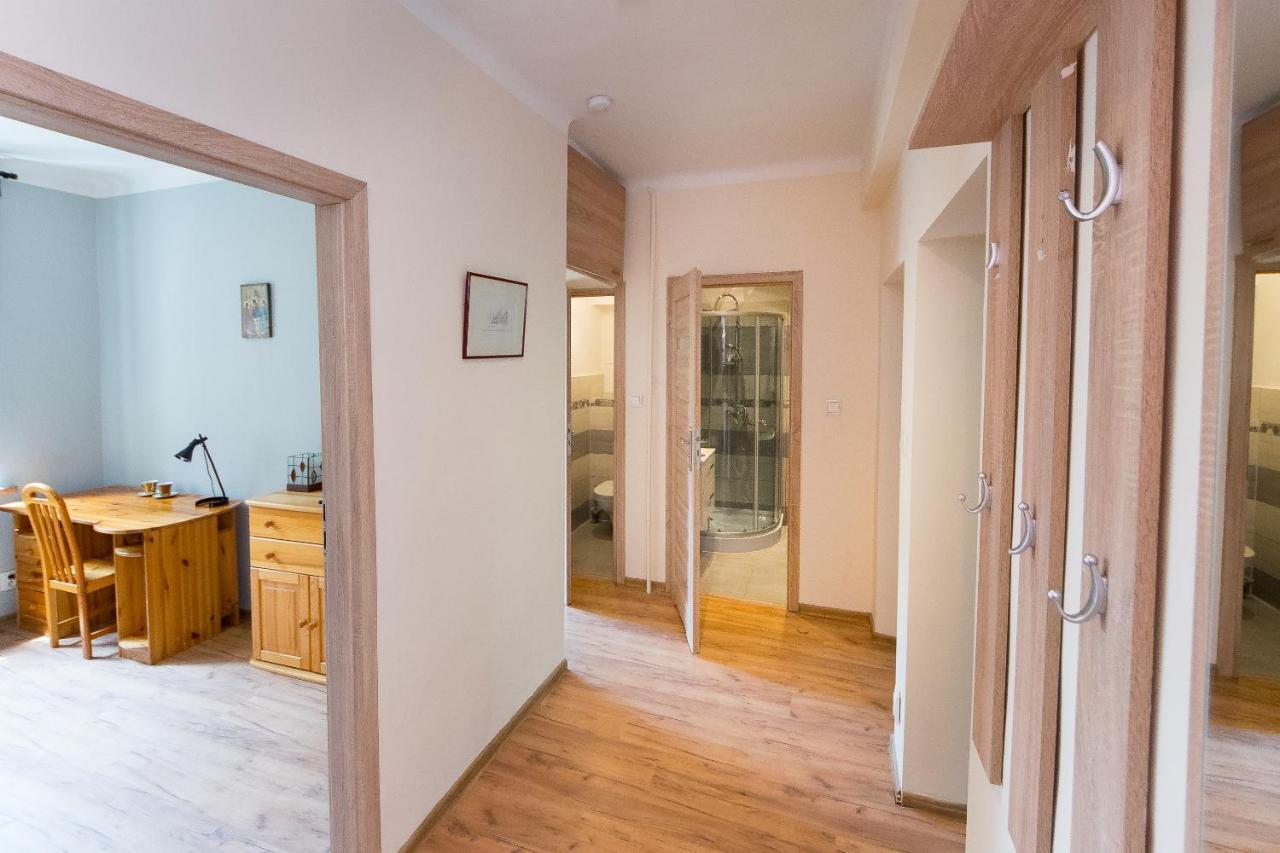 3-Bedroom Flat In City Center P4You Pl Краков Экстерьер фото